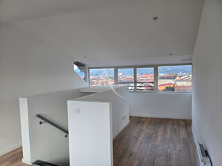  Appartement à louer 3 pièces 63 m²