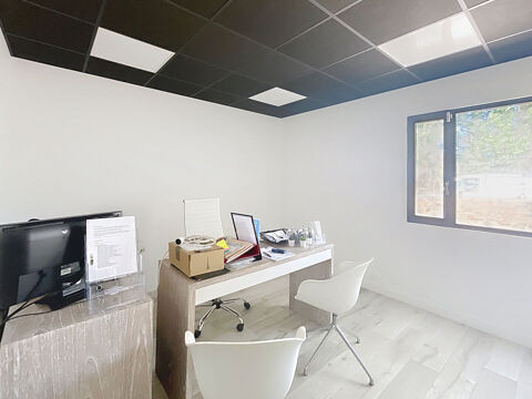   Bureaux Redon 150 m2 avec stationnement privatif 