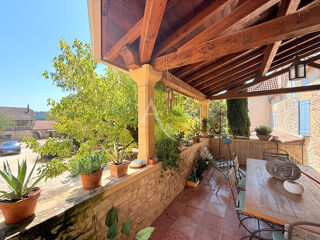  Maison  vendre 15 + pices 400 m