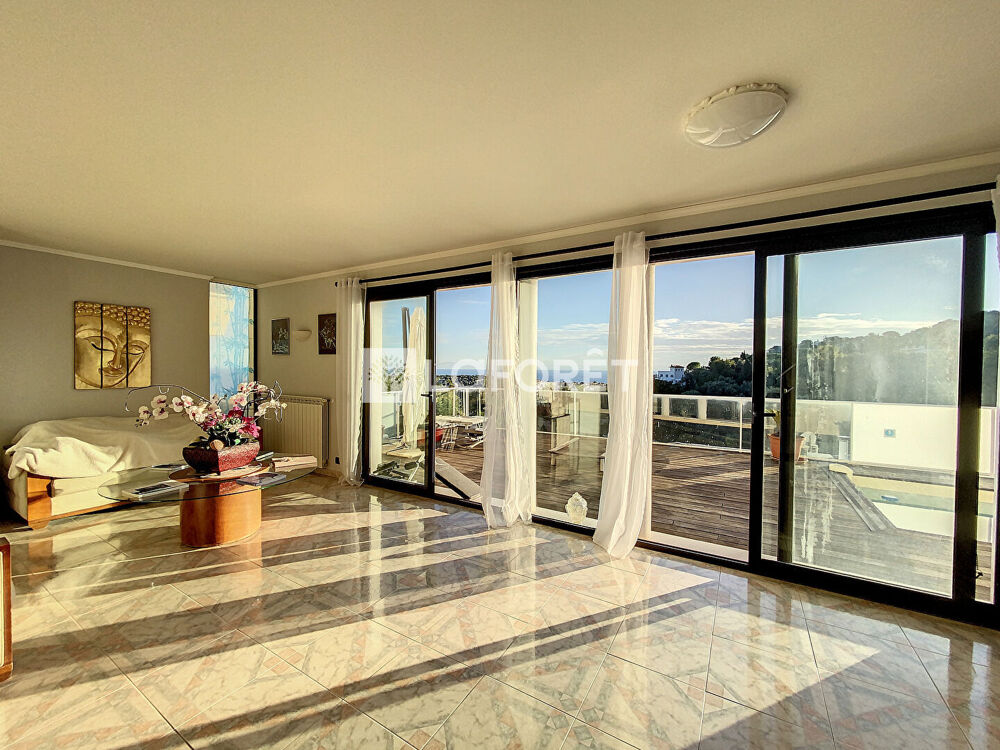 Vente Maison Superbe ! Splendide villa  avec vue mer  de toutes les pièces, piscine et large terrasse Roquebrune cap martin