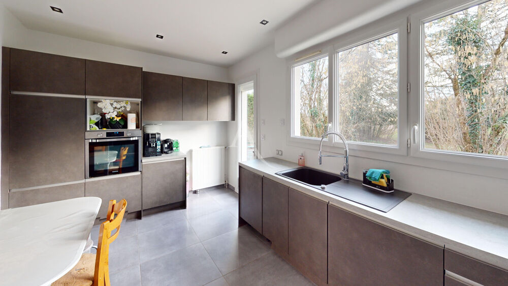 Vente Maison MAISON RENOVEE 4 CHAMBRES AVEC GRAND JARDIN Poitiers