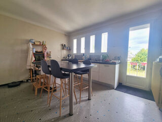  Maison  vendre 8 pices 236 m