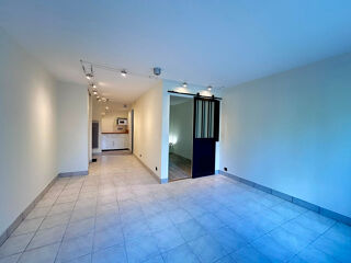  Appartement à louer 1 pièce 33 m²
