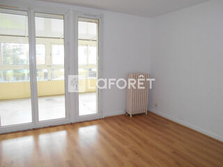  Appartement à louer 5 pièces 69 m²