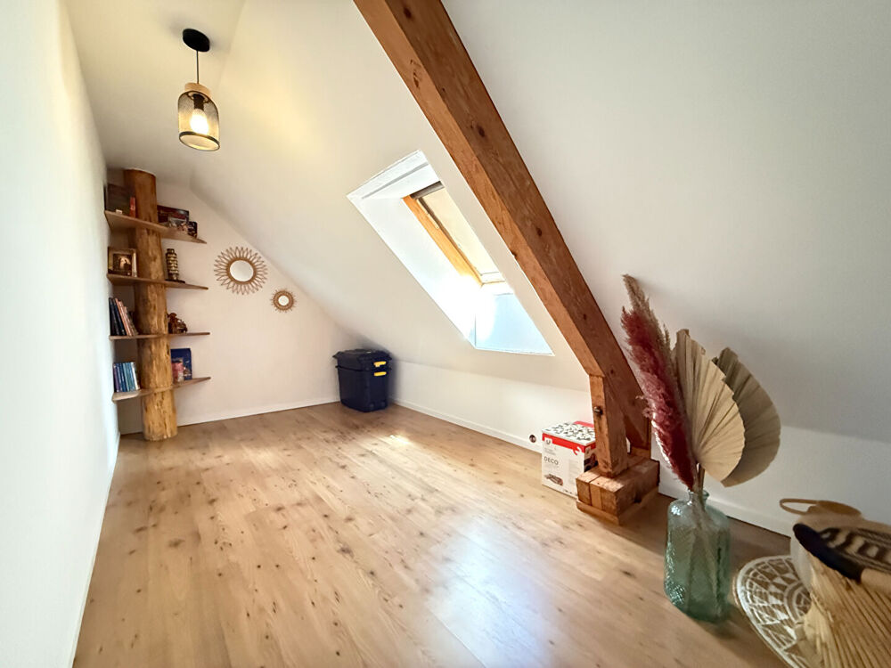 Vente Maison Maison Lons -le-Saunier 6 pièces/ 5 chambres/ 167 m² habitables Lons le saunier