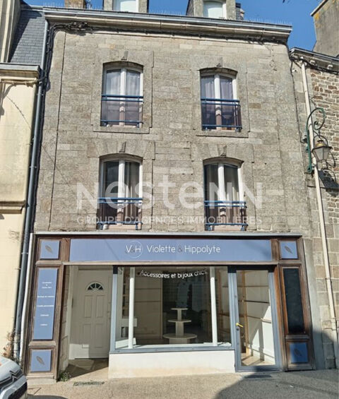 Local commercial  Hyper centre de Questembert 35 m2 750 56230 Questembert