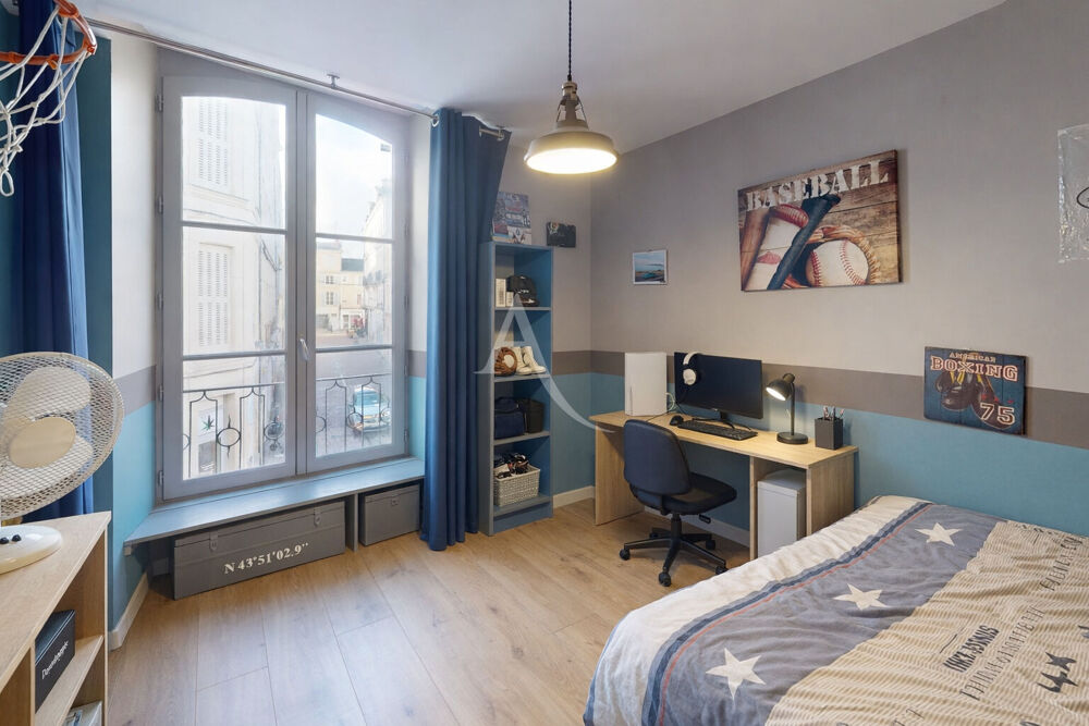 Vente Appartement POITIERS Appartement T4 lumineux avec balcon et cave en plein centre-ville Poitiers