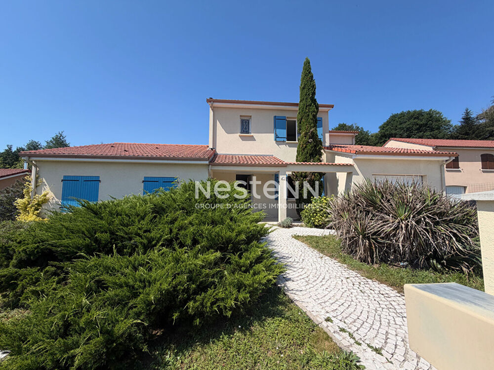 Le Palais-sur-Vienne, Maison familiale de 188 m² avec 5 chambres, piscine et garage