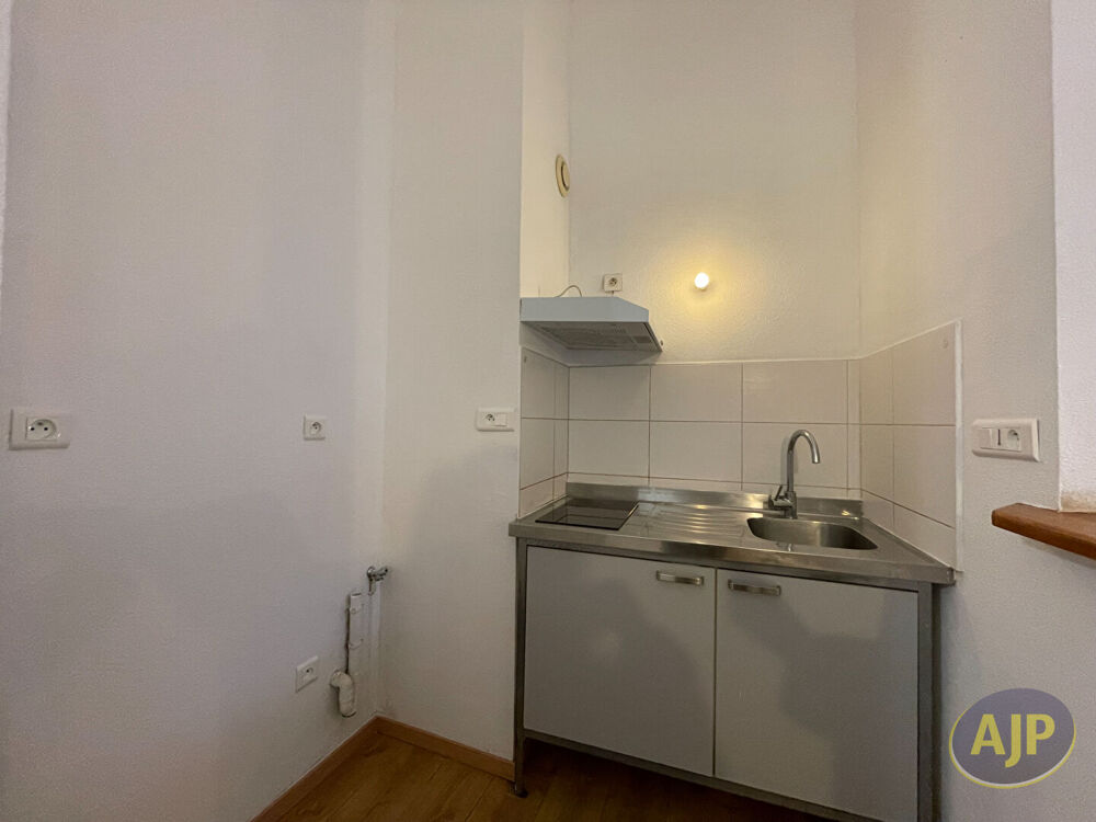 APPARTEMENT SAINTES - 3 pièce(s) - 63 m2