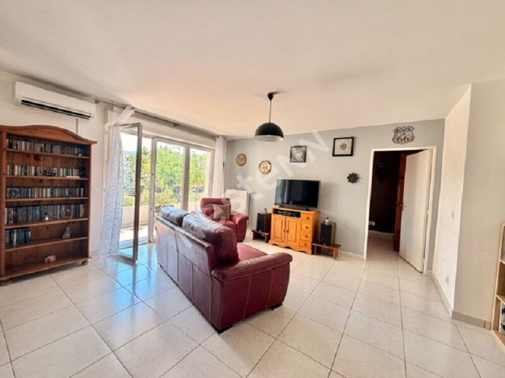 Appartement Marseille 3 pièce(s) 75m² Pont de Vivaux- Terrasse - 2 parkings privatifs