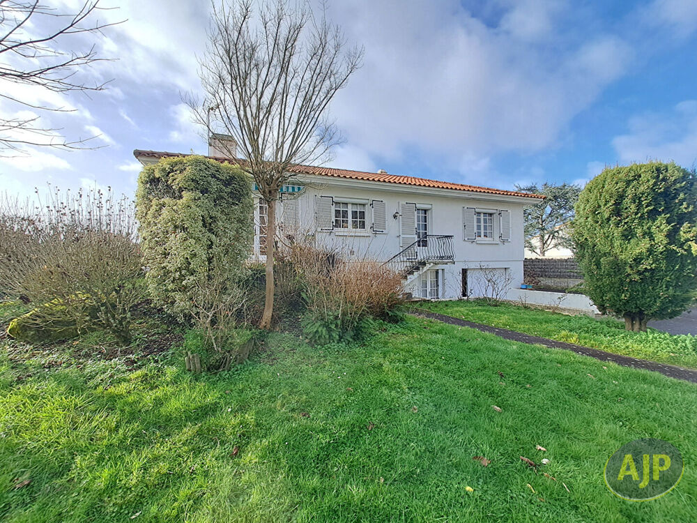 CHALLANS - Maison 3 chambres