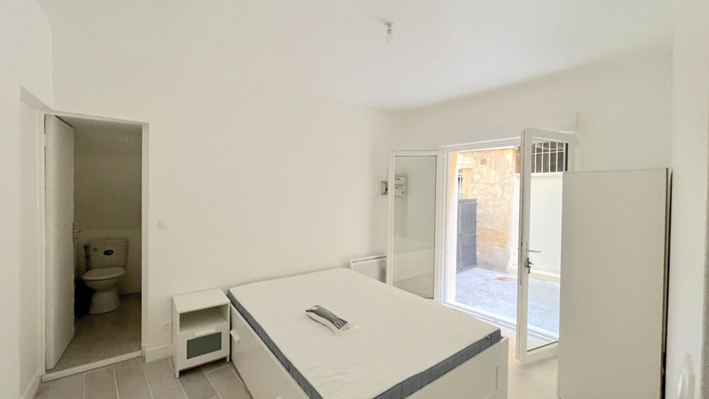 Vente Immeuble A VENDRE IMMEUBLE DE 3 APPARTEMENTS - SECTEUR BORDEAUX CAPUCINS / NANSOUTY Bordeaux