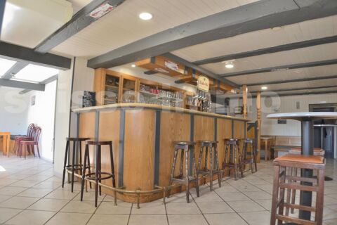   Maison avec potentiel  446m2  avec grange - Terrain de 680m2 Maison - 10 pi�ce(s) - 446 m�