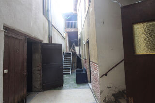  Immeuble  vendre 7 pices 195 m