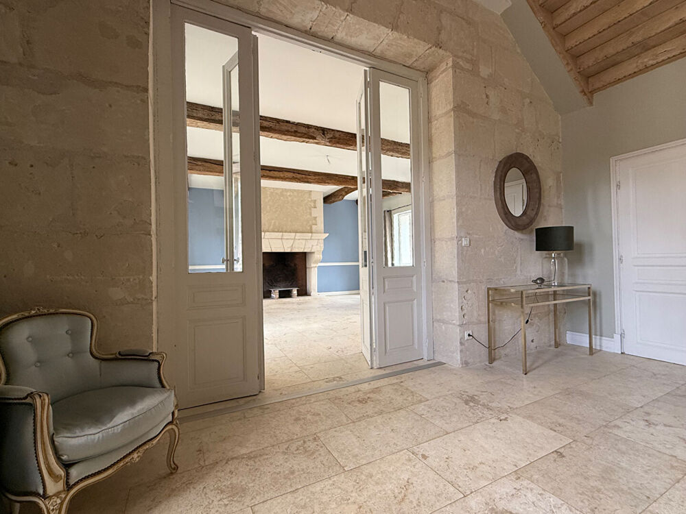 Magnifique Longère en pierre - 5 min Fismes - terrain clos 2000 m² - dépendances