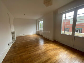  Appartement  louer 4 pices 80 m