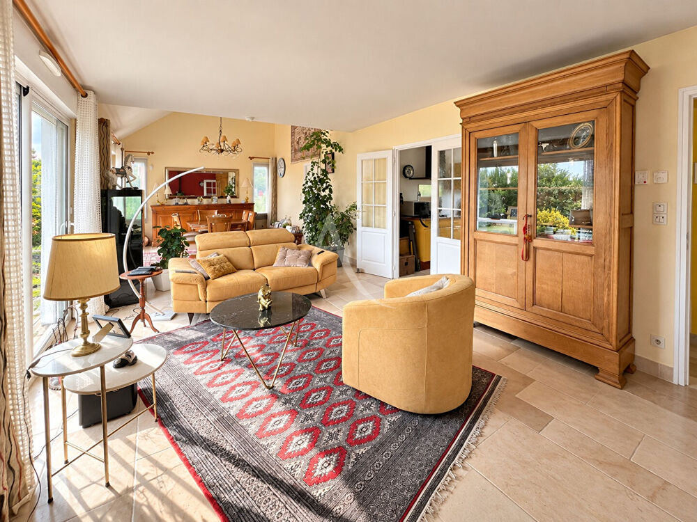 Maison Franqueville Saint Pierre 8 pièce(s) 186.50 m2