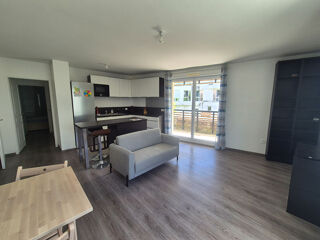  Appartement à louer 3 pièces 56 m²