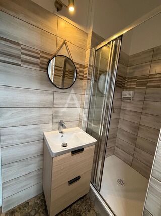  Appartement à louer 3 pièces 57 m²
