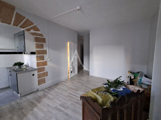  Immeuble à vendre 5 pièces 200 m²