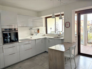  Appartement � vendre 3 pi�ces 111 m�