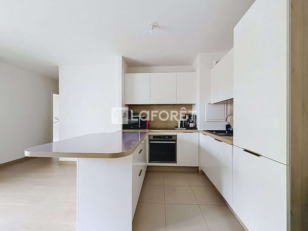 Vente Appartement À VENDRE BEL APPARTEMENT 3 PIÈCES DE 62 m² EN REZ-DE-JARDIN Le plessis robinson