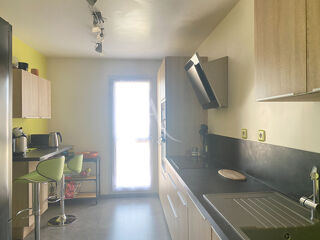  Appartement  vendre 4 pices 82 m