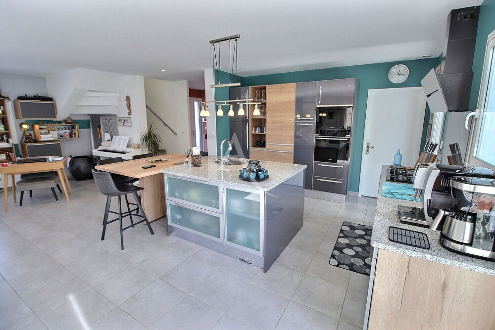 Vente Maison VILLA DE TYPE F5 D'UNE SURFACE DE 163 M�  SUR TERRAIN DE PLUS DE 800 M� AVEC PISCINE Montesquieu des alberes