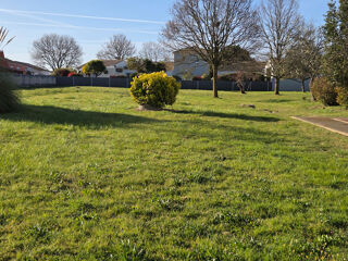  Terrain à vendre 898 m²