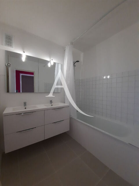  Appartement � louer 1 pi�ce 107 m� Nantes