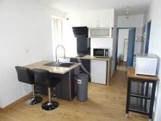  Appartement à louer 2 pièces 32 m²