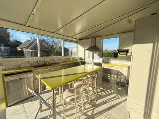  Maison  vendre 8 pices 232 m