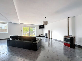  Maison � vendre 5 pi�ces 205 m�