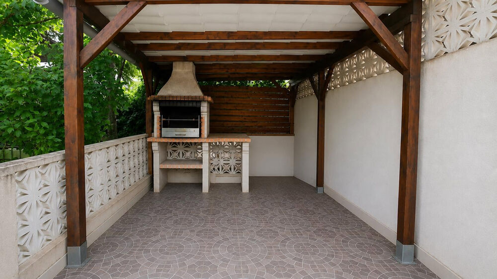 Location Maison Maison à louer meublé - 3 chambres - sous-sol Mezieres sur seine