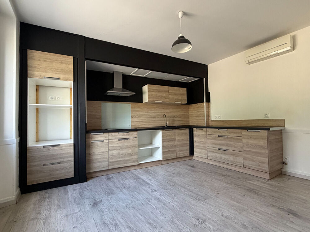 Location Maison Maison Labruguiere 4 pièce(s) 126 m2 Labruguiere