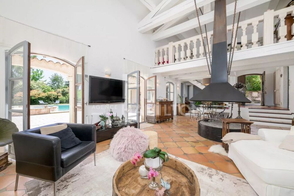 Vente Maison Belle villa de charme 2 chambres et studio avec piscine et sous- Vence