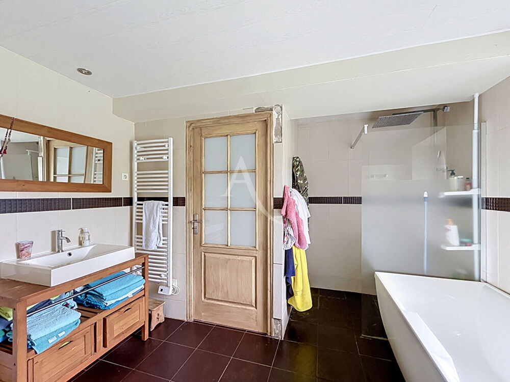 Vente Maison Maison Daon 5 pièce(s) 165 m2 Daon