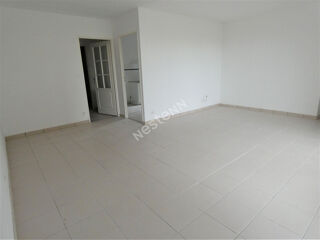  Appartement à louer 4 pièces 82 m²