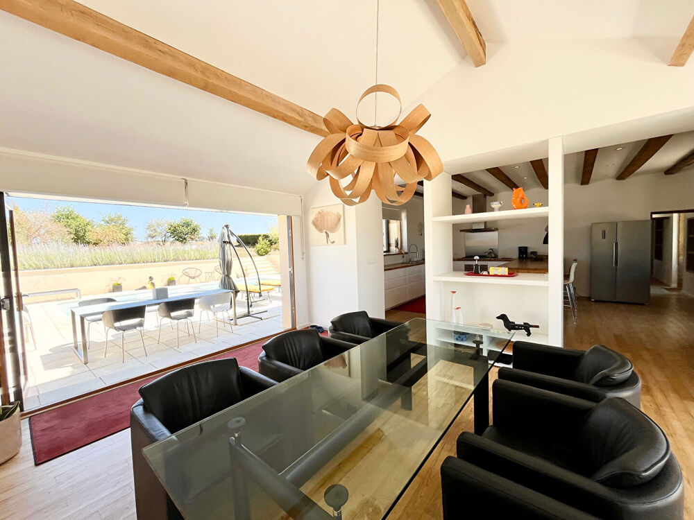Maison Pressac 7 pièce(s) 163 m2