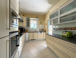  Maison � vendre 6 pi�ces 203 m�