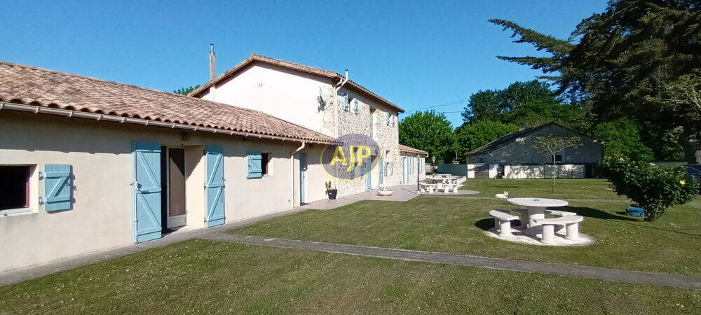 Vente Villa Demeure Saint Vivien De Medoc 13 pièce(s) 550 m2 Saint vivien de medoc