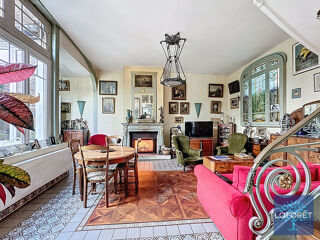  Villa  vendre 6 pices 156 m