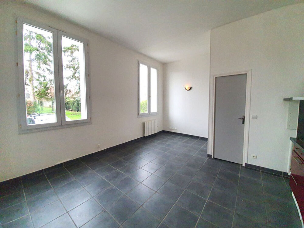 Location Appartement Appartement Sainte-Genevieve-des-Bois - 2 pièce(s) - 34 m2 Sainte genevieve des bois