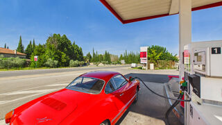   Station essence lavage recharges et services divers Route de Saint Rémy de PROVENCE ALPILLES Saint remy de provence