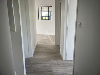  Appartement à louer 4 pièces 78 m²