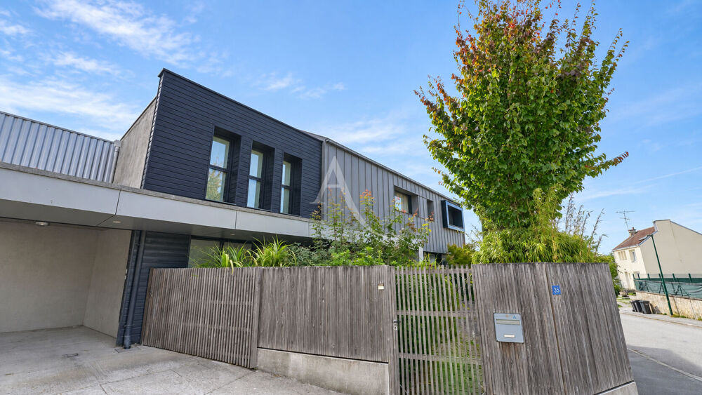Vente Maison Maison Ploërmel 6 pièces 223 m2 Ploermel