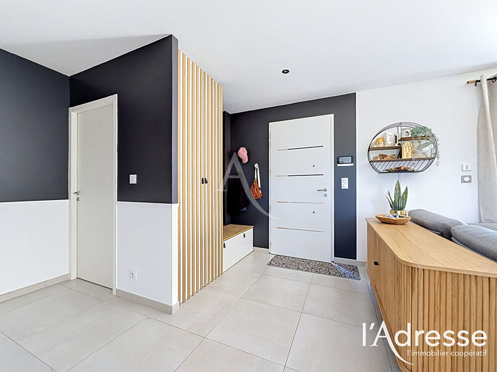 Maison 2017, 4 chambres et grand jardin à Vallères