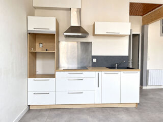  Appartement à louer 3 pièces 65 m²