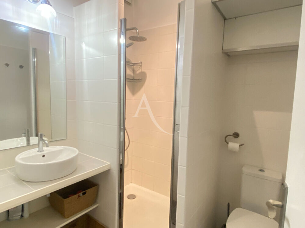 Location Appartement STUDIO - RUE ALBERTI -  BAIL 9 MOIS Nice