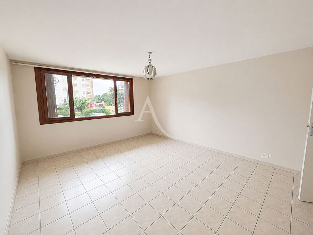 Appartement Fresnes 1 pièce(s) 33.09 m2
